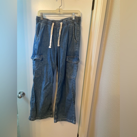 GAP Pants - GAP High Rise Wide-Leg Denim Pants